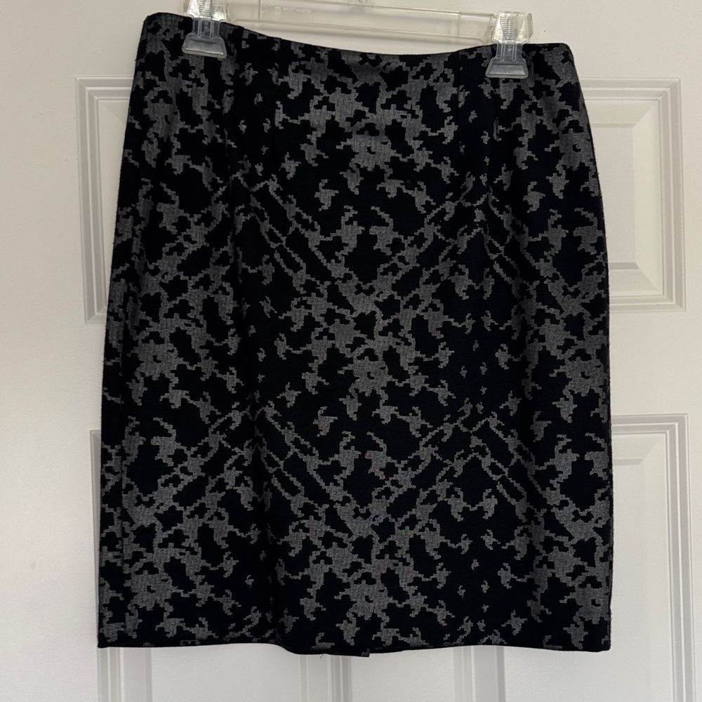 Halogen Black and Gray Pencil Skirt